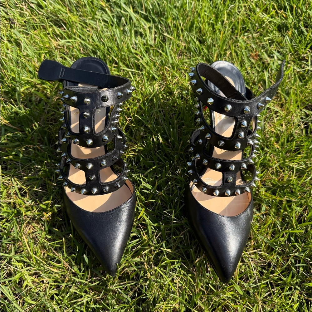 Christian Louboutin Tchicaboum Studded Leather Pump 🖤🖤🖤